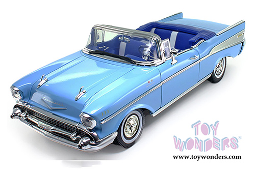 Motormax Timeless Classics - Chevy Bel Air Convertible (1957, 1/18 scale diecast model car, Blue) 73175TC/BU