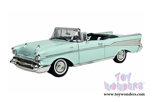 Motormax Timeless Classics - Chevy Bel Air&reg; Convertible (1957, 1/18 scale diecast model car, Green) 73175TC/GN