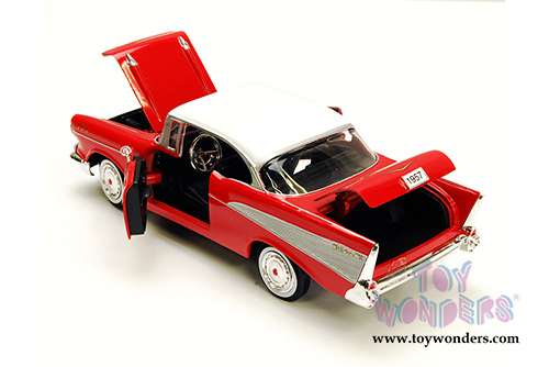 Showcasts Collectibles - Chevy Bel Air Hard Top (1957, 1/24 scale diecast model car, Red) 73228AC/R