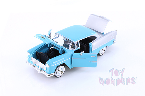 Showcasts Collectibles - Chevrolet&reg; Bel Air&reg; Hardtop (1955, 1/24 scale diecast model car, Light Blue/Gray) 73229BU/16D