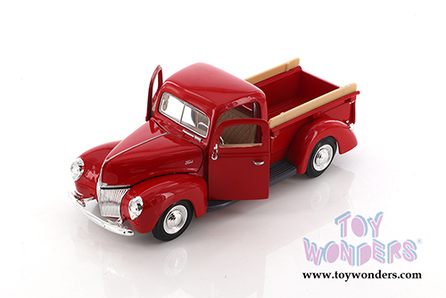 Showcasts Collectibles - Ford Pickup (1940, 1/24 scale diecast model car, Asstd.) 73234/16D