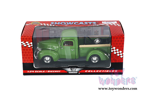 Showcasts Collectibles - Ford Tow Truck (1940, 1/24 scale diecast model car, Green) 73234T/GN