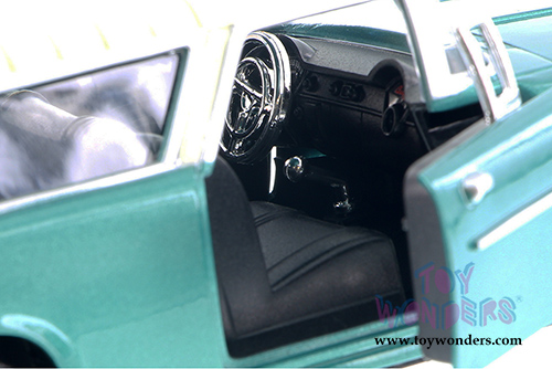 Showcasts Collectibles - Chevy Bel Air Nomad (1955, 1/24 scale die cast model car, Asstd.) 73248/16D