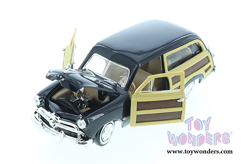 Showcasts Collectibles - Ford  Woody Wagon (1949, 1/24 scale diecast model car, Asstd.) 73260/16D