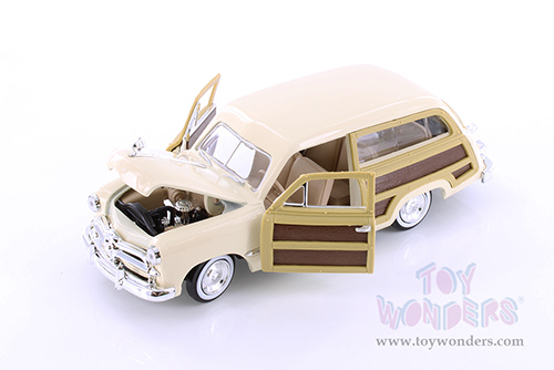Showcasts Collectibles - Ford  Woody Wagon (1949, 1/24 scale diecast model car, Asstd.) 73260/2/16D
