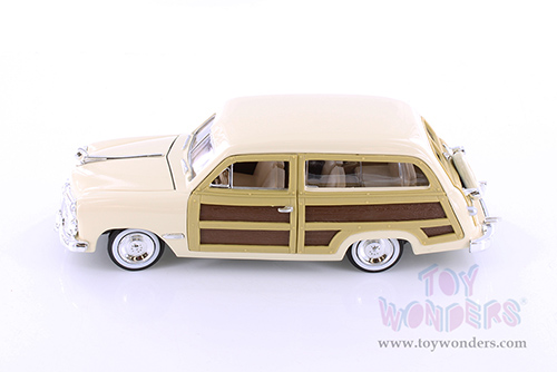 Showcasts Collectibles - Ford  Woody Wagon (1949, 1/24 scale diecast model car, Asstd.) 73260/2/16D