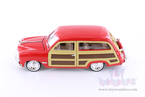 Showcasts Collectibles - Ford  Woody Wagon (1949, 1/24 scale diecast model car, Asstd.) 73260/2/16D