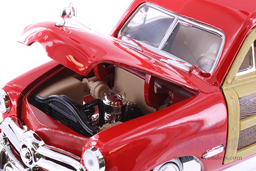 Showcasts Collectibles - Ford  Woody Wagon (1949, 1/24 scale diecast model car, Asstd.) 73260/2/16D