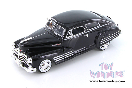 Showcasts Collectibles - Chevy&reg; Aerosedan Fleetline Hard Top (1948, 1/24 scale diecast model car, Asstd.) 73266/16D