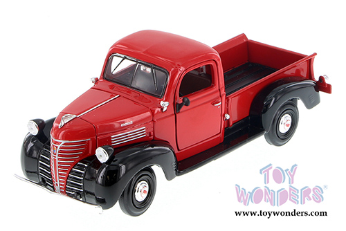 Showcasts Collectibles - Plymouth Truck (1941, 1/24 scale diecast model car, Asstd.) 73278/16D
