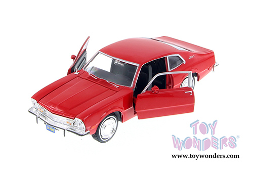 Showcasts - Ford Maverick Hardtop (1974, 1/24 scale diecast model car, Asstd.) 73326/16D