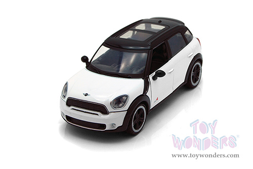 Showcasts®  Collectibles - Mini Cooper S Countryman with Sunroof (1/24 scale diecast model car, White) 73353WT MAP: $22.99