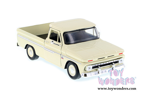 Motormax Premium American - Chevy C10 Fleetside With Camper Trailer (1966, 1/24 scale diecast model car, Cashmere) 73355/330