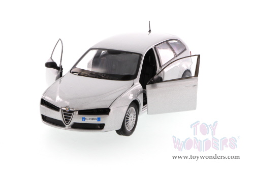 Showcasts - Alfa Romeo 159SW Hard Top (1/24 scale diecast model car, Asstd.) 73372/16D