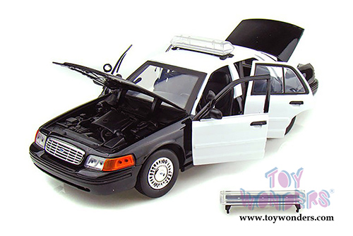 Motormax - Ford Crown Victoria Undecorated Police Hardtop (2001, 1/18 scale diecast model car, Black & White) 73516