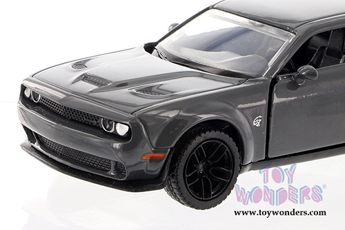 Showcasts® Collectibles - Dodge Challenger SRT Hellcat Widebody Hardtop (2018, 5" diecast model car, Asstd.) 73675D MAP: $7.99
