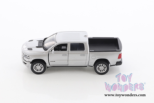 Showcasts Collectibles - Ram 1500 Crew Cab Pickup Truck Assortment (2019, 1/43 scale diecast model car, Asstd.) 73679/2D