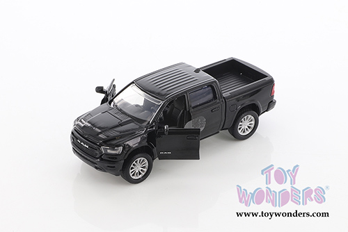 Showcasts Collectibles - Ram 1500 Crew Cab Pickup Truck Assortment (2019, 1/43 scale diecast model car, Asstd.) 73679/2D