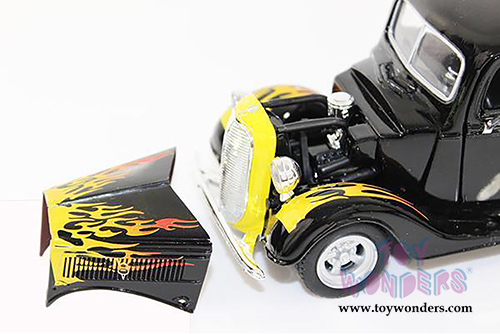 Motormax Premium American - Ford Pickup Tow Truck (1937, 1/24 scale diecast model car, Black w/Flames) 75341AC