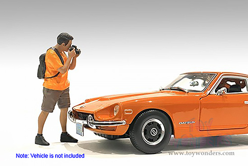 American Diorama Figurine - Car Meet 2 Figure VI (1/18 scale, Orange/Brown) 76294