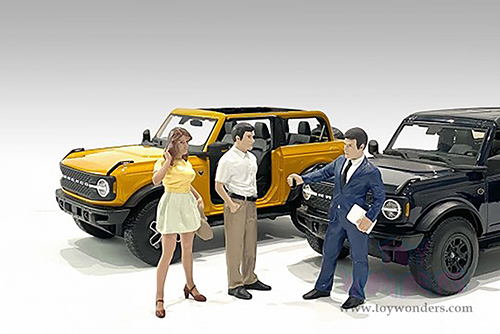 American Diorama Figurine - The Dealership - Customer II (1/24  scale, Yellow/Light Green) AD-76409