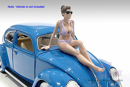 American Diorama Figurine - Beach Girls - Carol (1/18 scale, Violet) 76315