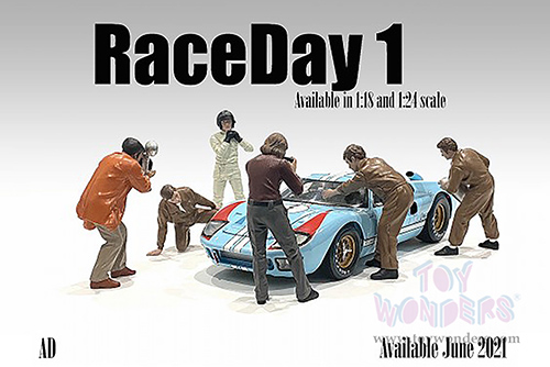 American Diorama Figurine - Race Day 1 Figure I (1/24 scale, Light Cream) 76383