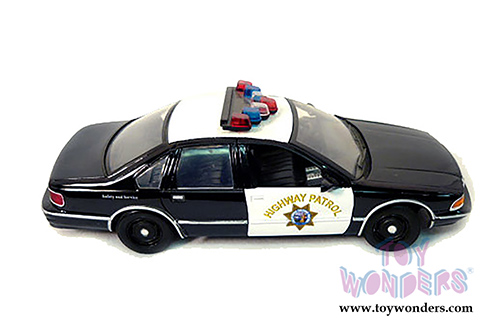 Motormax - Chevrolet&reg; Caprice&trade; CHP California Highway Patrol (1993, 1/24 scale diecast model car, Black/White) 76442CA