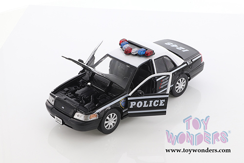 Showcasts Collectibles - Ford Crown Victoria Police Car (2010, 1/24 scale diecast model car, Asstd.) 76482D/3