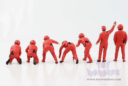 American Diorama Figurines - Formula One F1 Pit Crew Team Red Set III (1/18 scale, Red) 76556