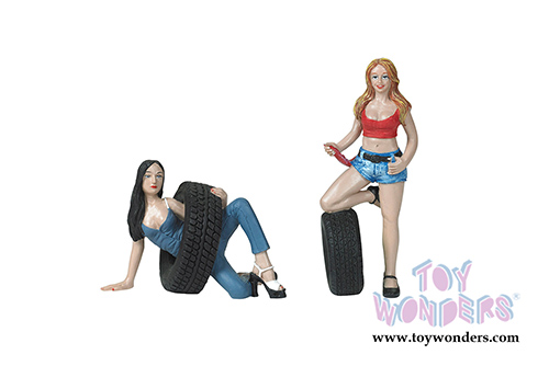 Motorhead Miniatures - Tire Brigade Val and Andie 2- piece Figurine Set (1/18 scale) 772