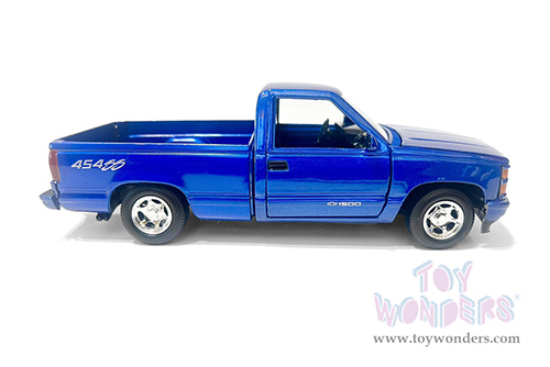 Showcasts® Collectibles - Chevrolet® 454 SS™ Pickup Truck (1992, 1/24 scale diecast model car, Blue) 77203BU MAP: $22.99