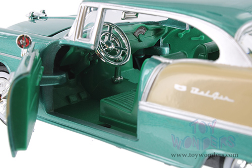 Showcasts® Collectibles - Chevy® Bel Air® Hardtop (1955, 1/24 scale diecast model car, Green/Beige) 77229GND MAP: $19.99