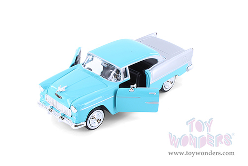 Showcasts® Collectibles - Chevy® Bel Air® Hardtop (1955, 1/24 scale diecast model car, Light Blue) 77229LBU MAP: $22.99
