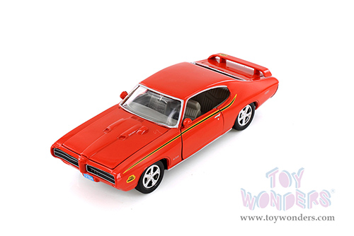 Showcasts® Collectibles - Pontiac® GTO™ Judge™ Hardtop (1969, 1/24 scale diecast model car, Orange) 77242ORD MAP: $19.99
