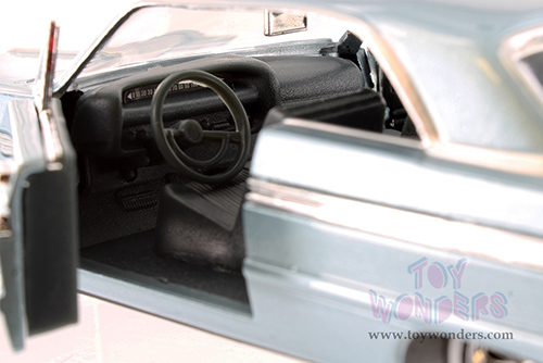 Showcasts® Collectibles - Chevrolet® Impala™ Hardtop (1964, 1/24 scale diecast model car, Blue) 77259BU MAP: $22.99