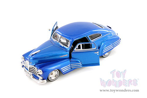 Showcasts® Collectibles - Chevy® Aerosedan Fleetline Hardtop  (1948, 1/24 scale diecast model car, Blue) 77266BU MAP: $22.99