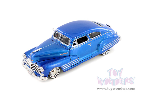 Showcasts® Collectibles - Chevy® Aerosedan Fleetline Hard Top (1948, 1/24 scale diecast model car, Asstd.) 77266D MAP: $19.99