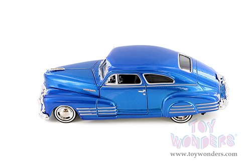 Showcasts® Collectibles - Chevy® Aerosedan Fleetline Hard Top (1948, 1/24 scale diecast model car, Asstd.) 77266D MAP: $19.99