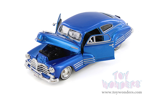 Showcasts® Collectibles - Chevy® Aerosedan Fleetline Hard Top (1948, 1/24 scale diecast model car, Asstd.) 77266D MAP: $19.99