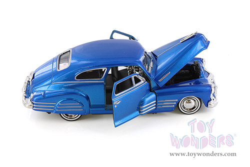 Showcasts® Collectibles - Chevy® Aerosedan Fleetline Hard Top (1948, 1/24 scale diecast model car, Asstd.) 77266D MAP: $19.99