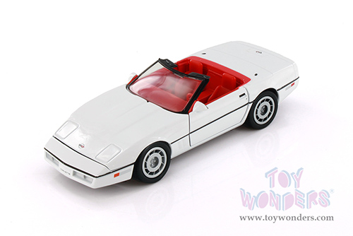 Showcasts® Collectibles - Chevrolet® Corvette® Convertible (1986, 1/24 scale diecast model car, White) 77298D MAP: $19.99