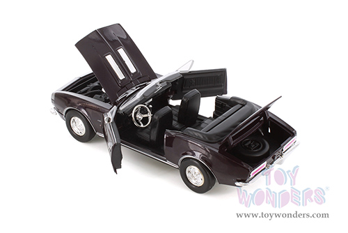 Showcasts® Collectibles - Chevrolet® Camaro® SS Convertible (1967, 1/24 scale diecast model car, Asstd.) 77301D MAP: $19.99