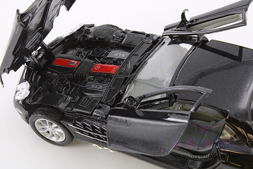 Showcasts® Collectibles - Mercedes Benz SLR McLaren Hardtop (1/24 scale diecast model car, Black) 77306D MAP: $19.99