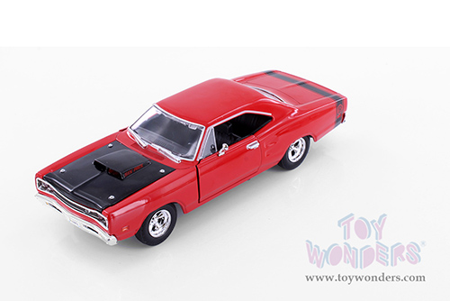 Showcasts® Collectibles - Dodge Coronet Super Bee Hardtop (1969, 1/24 scale diecast model car, Asstd.) 77315D MAP: $19.99