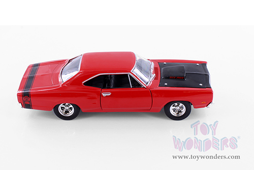 Showcasts® Collectibles - Dodge Coronet Super Bee Hardtop (1969, 1/24 scale diecast model car, Asstd.) 77315D MAP: $19.99
