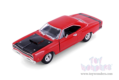 Showcasts® Collectibles - Dodge Coronet Super Bee Hardtop (1969, 1/24 scale diecast model car, Red) 77315R MAP: $22.99