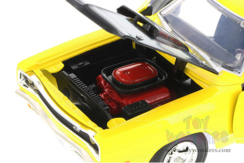 Showcasts® Collectibles - Dodge Coronet Super Bee Hardtop (1969, 1/24 scale diecast model car, Yellow) 77315YL MAP: $22.99