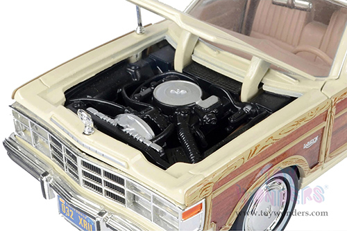 Showcasts® Collectibles - Chrysler LeBaron Town & Country Wagon (1979, 1/24 scale diecast model car, Cream) 77331CM MAP: $22.99