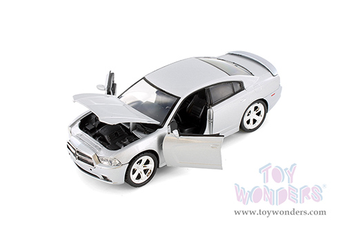 Showcasts® Collectibles - Dodge Charger R/T Hardtop (2011, 1/24 scale diecast model car, Asstd.) 77354D MAP: $19.99